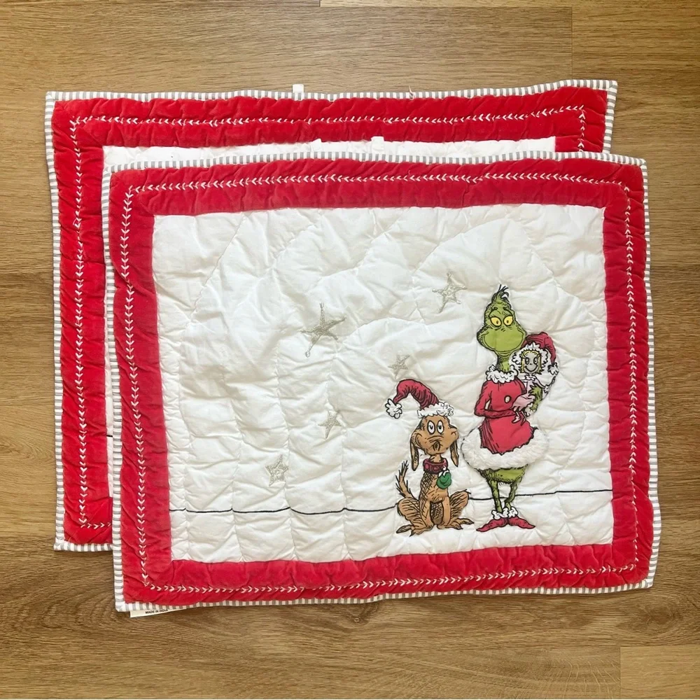Pottery Barn Teen Dr Suess's The Grinch Quilted Sham Standard White #G414 2 Set